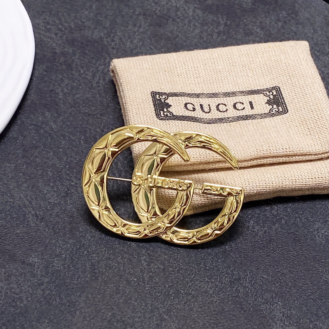 Gucci Double 18K Gold Brooch