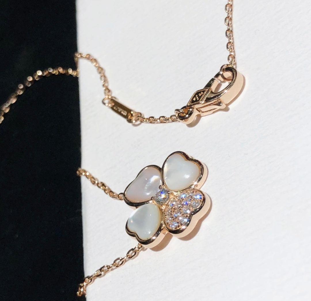 Cosmos Clip pendant 18K Gold Necklace