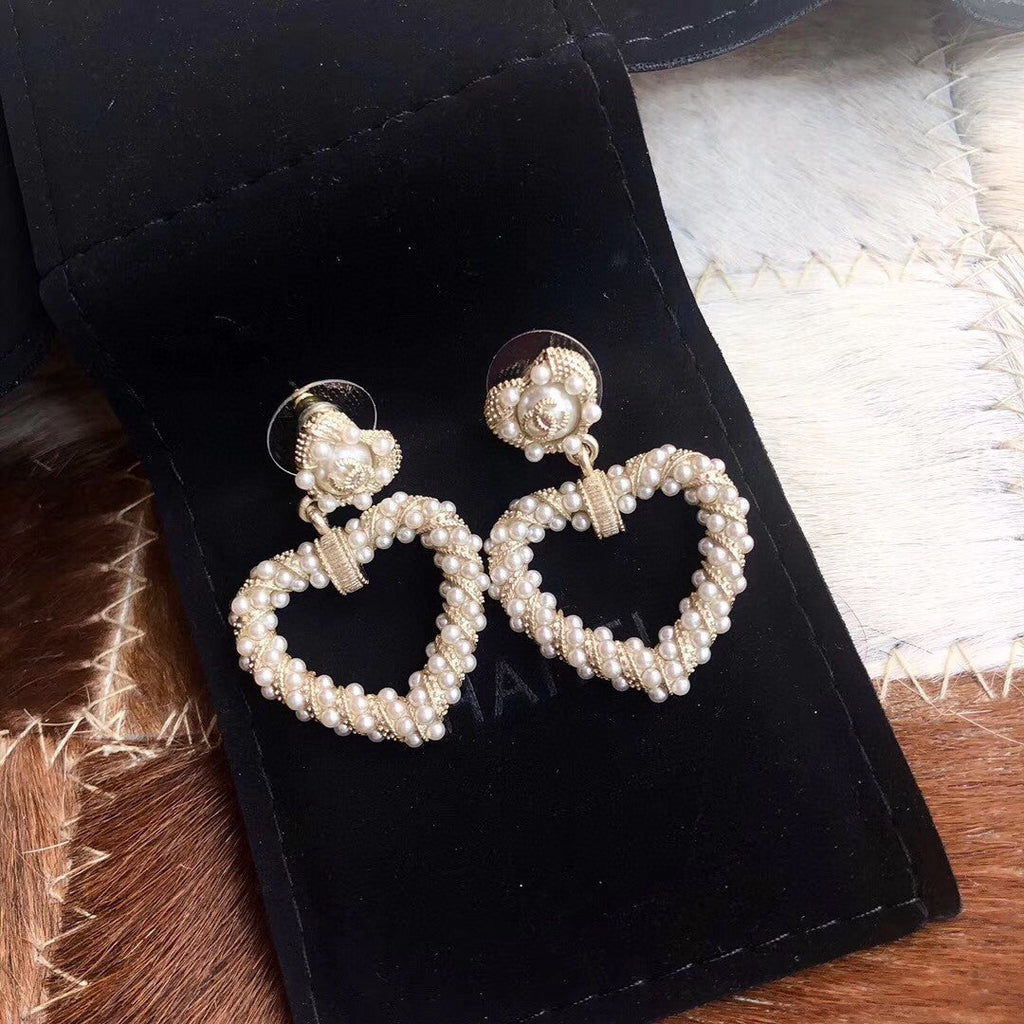 Chanel Heart Pendant 18K Gold Earrings