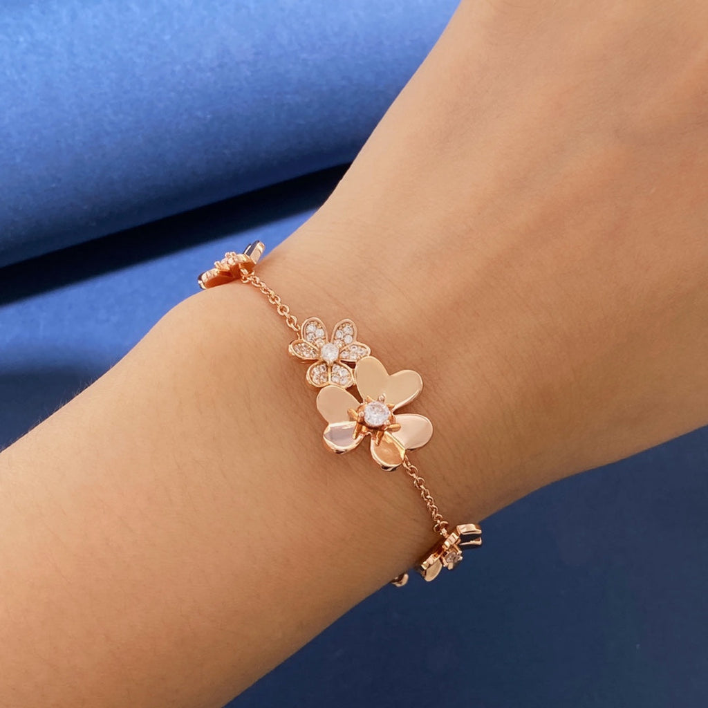 Frivole 18K Gold Bracelet