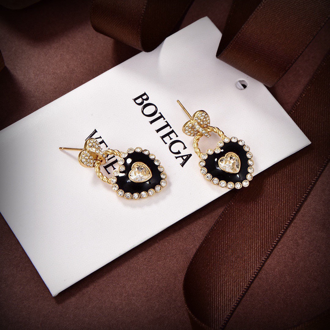 Bvlgari Heart Diamonds 18K Gold Earrings