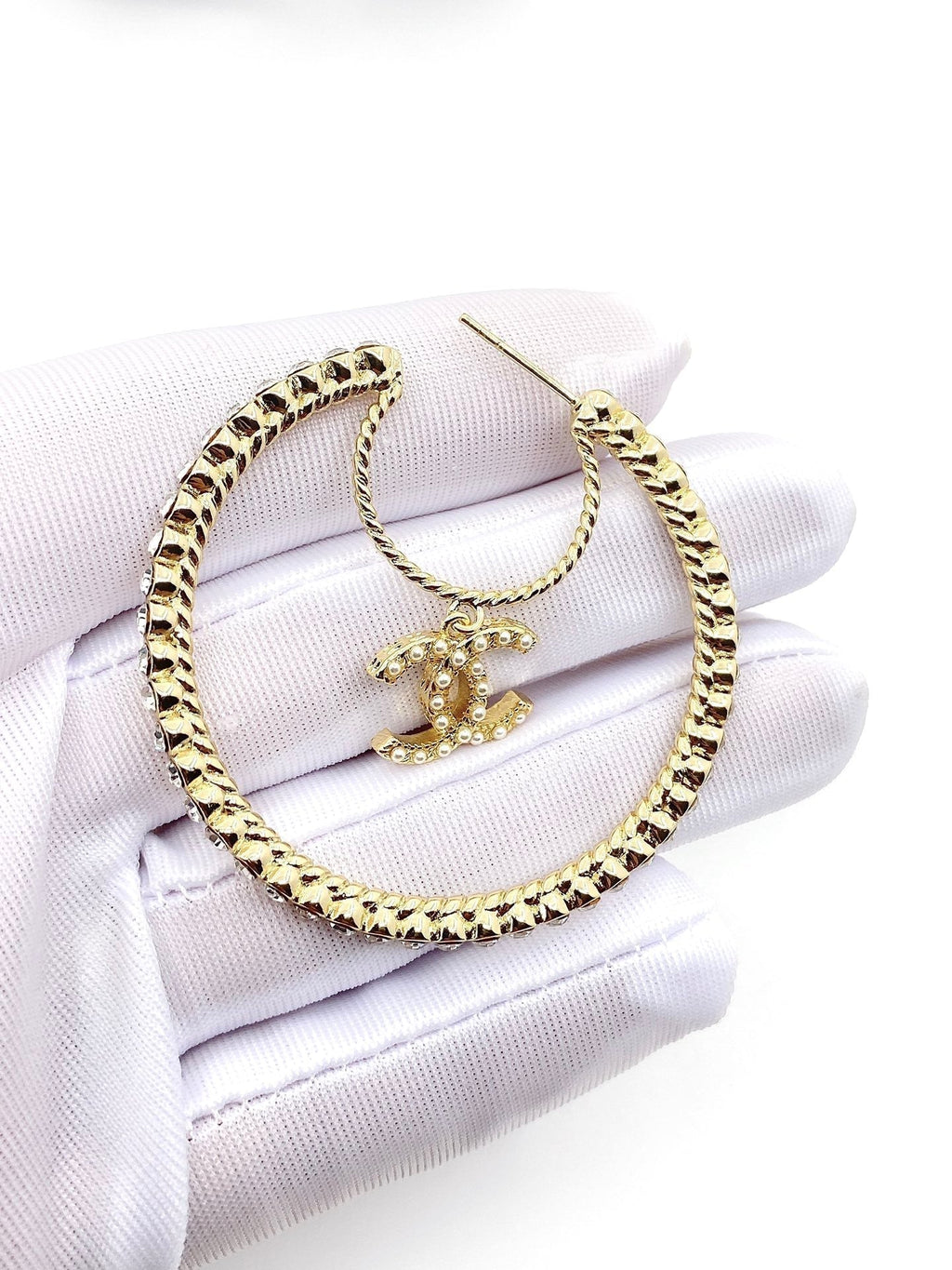 Chanel Circle 18K Gold Earrings