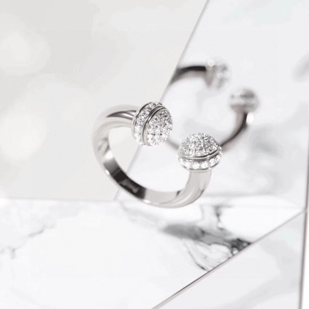 Open 18K White Gold Ring