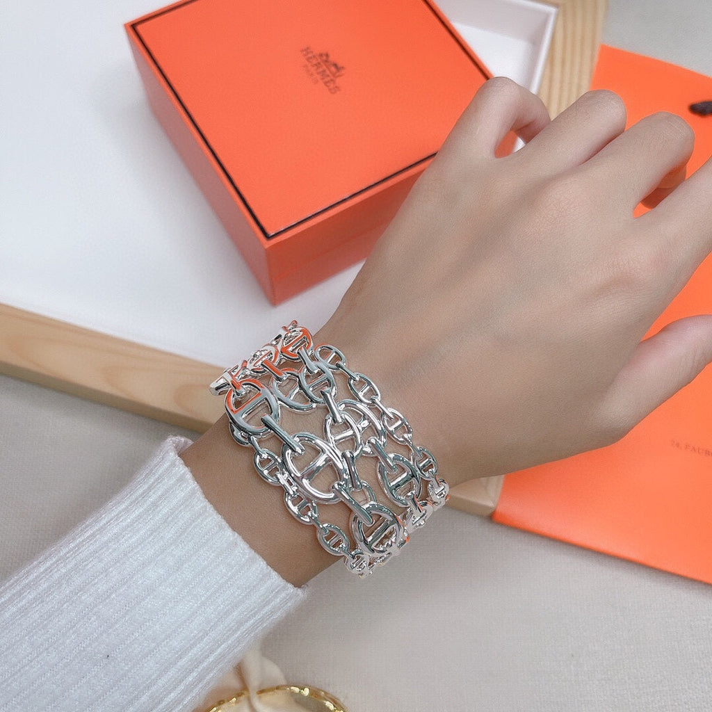 Hermes Chaine D'Ancre Wide Cutwork 18K Gold Bracelet