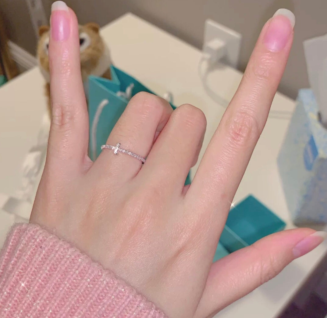 Tiffany Diamond Wire 18K Gold Ring