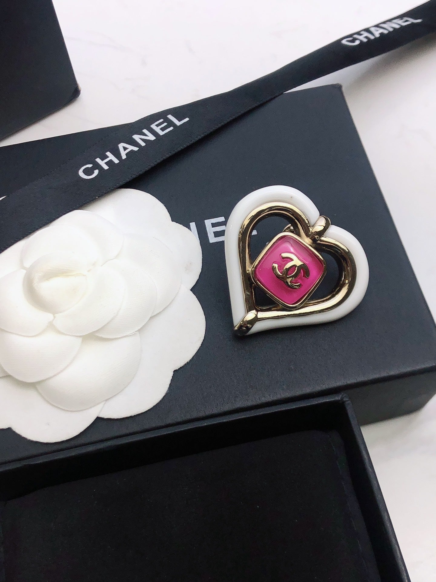 Chanel Heart 18K Gold Brooch