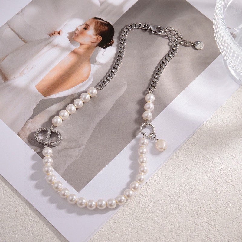 Dior 30 Montaigne Pearls 18K Gold Necklace
