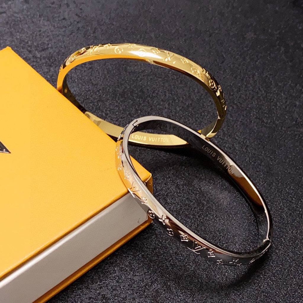 Louis Vuitton Monogram 18K Gold Bracelet
