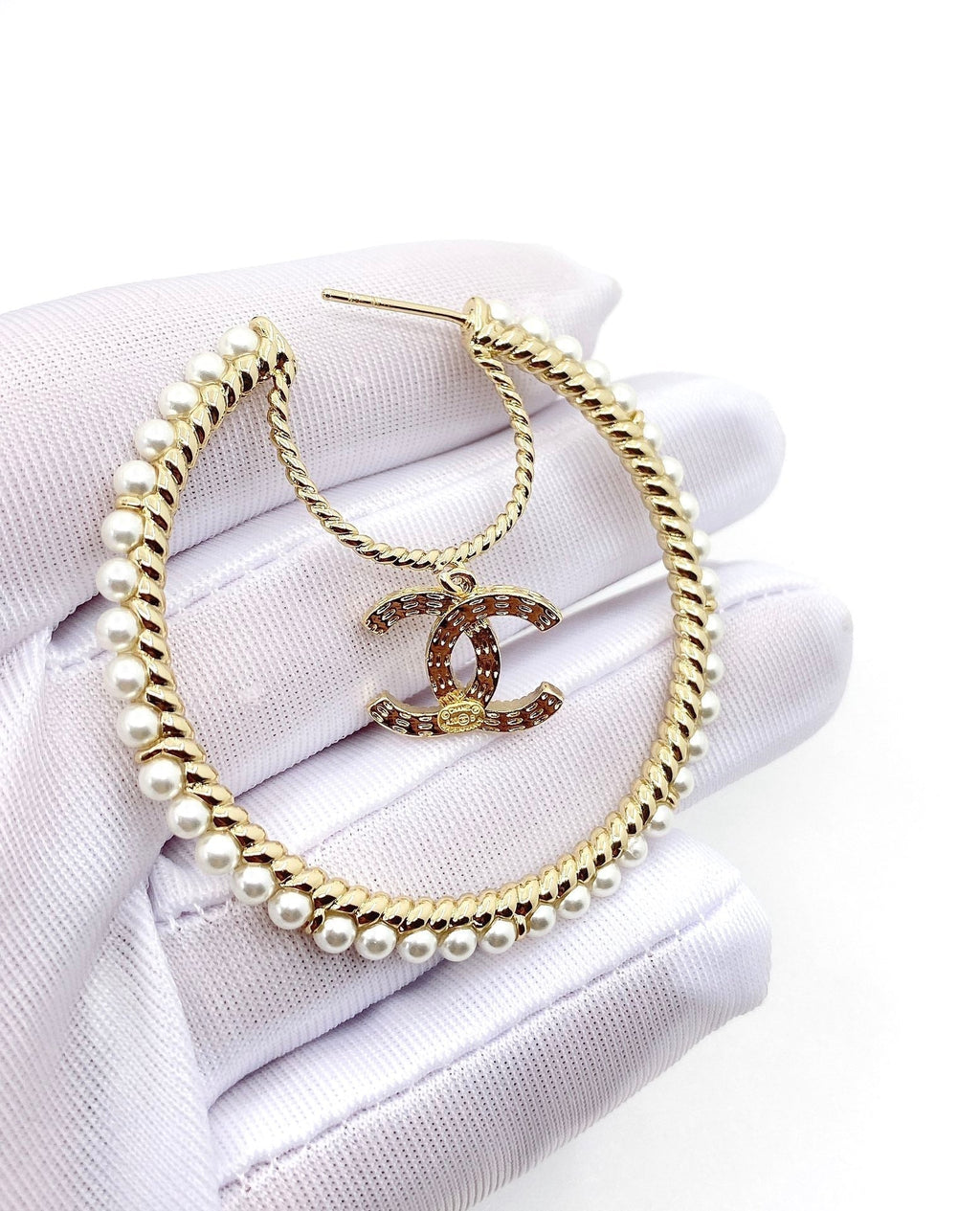 Chanel Circle 18K Gold Earrings