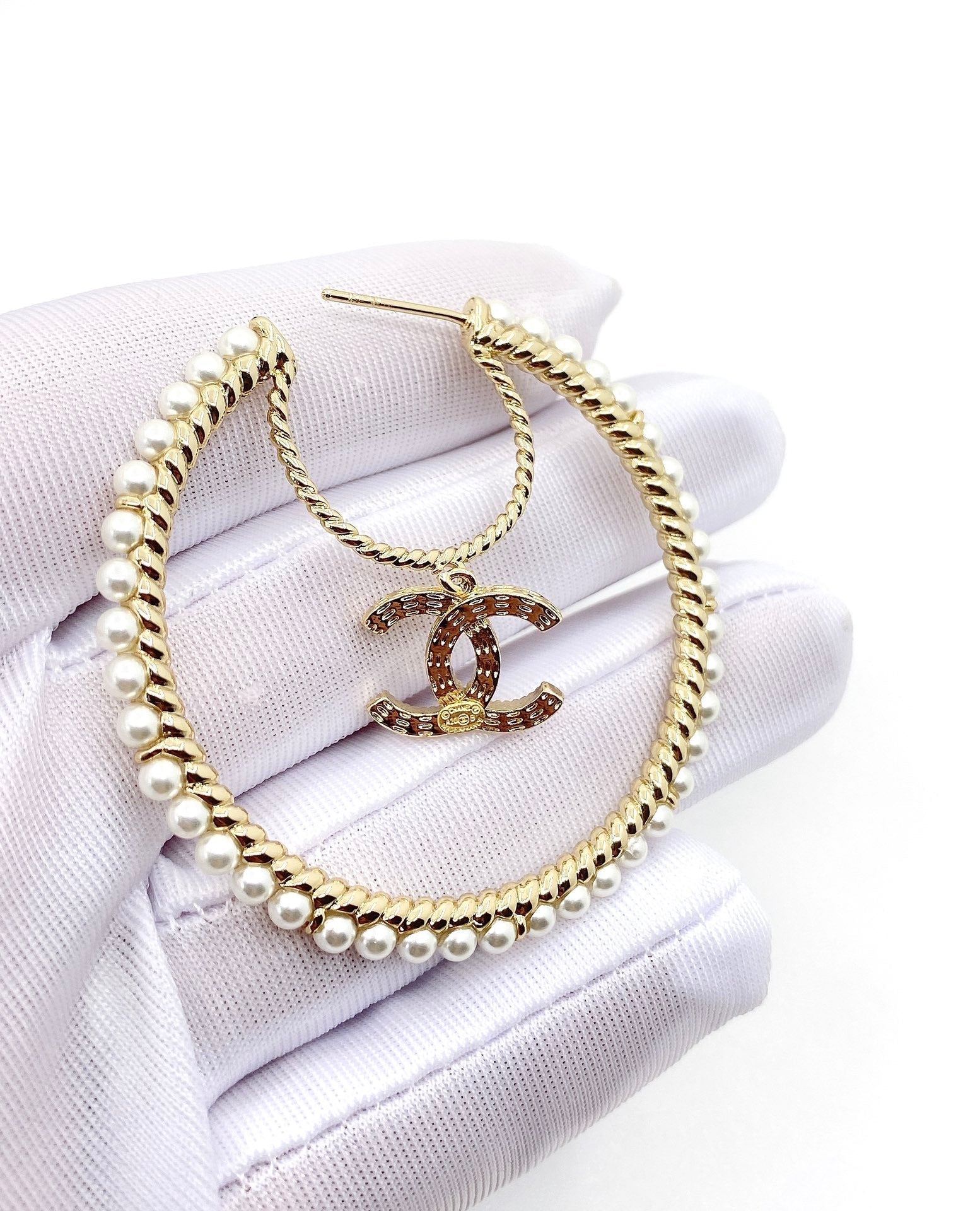 Chanel Circle 18K Gold Earrings