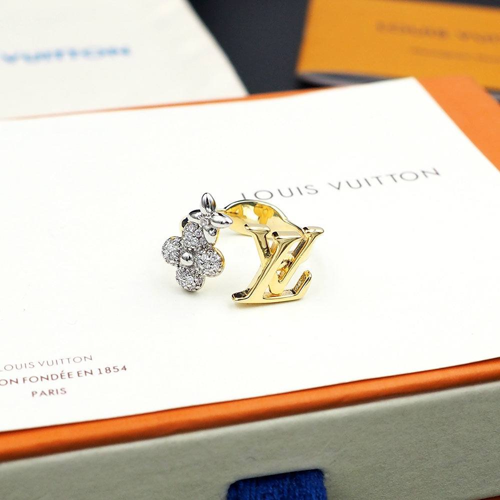 Louis Vuitton Gram 18K Gold Ring