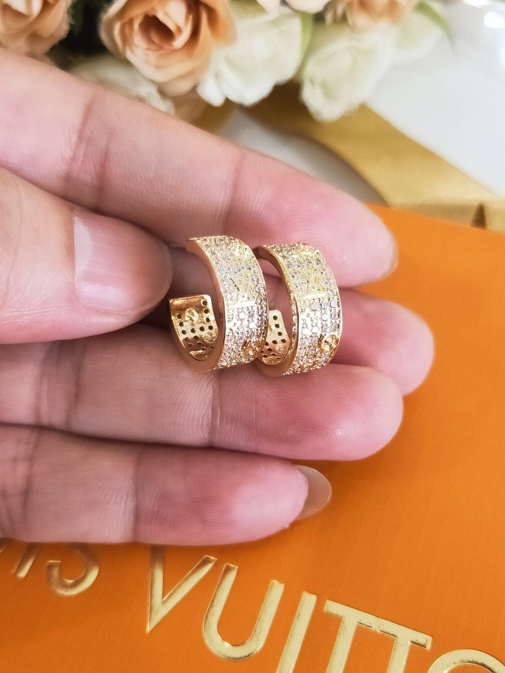 Louis Vuitton Circle 18K Gold Earrings