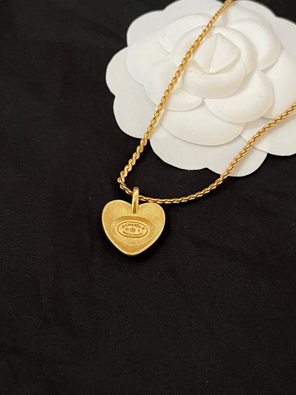 Chanel Vintage 18K Gold Necklace