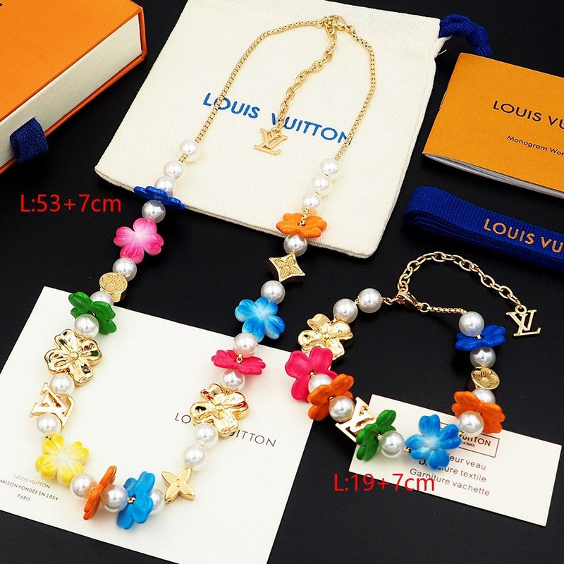 Louis Vuitton Surfin' Flower 18K Gold Necklace