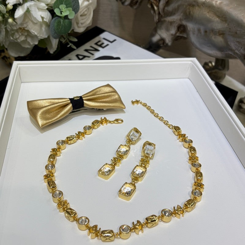 Chanel 26P Crystal Gold 18K Gold Earrings