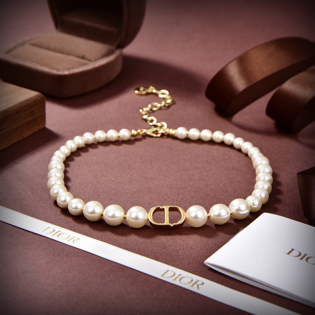 Dior Pearls 18K Gold Necklace