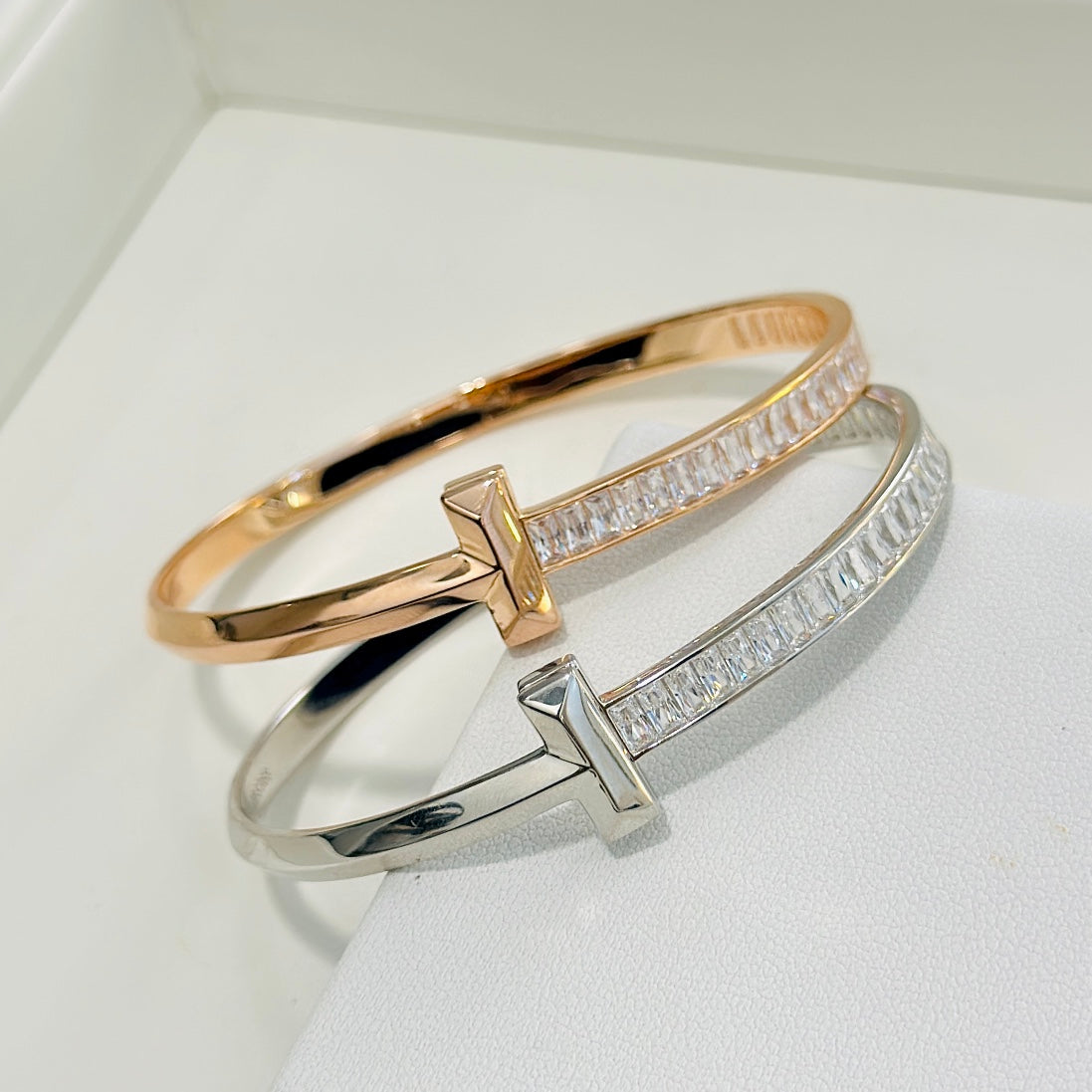 T1 Wide Diamond Hinged 18K Gold Bracelet