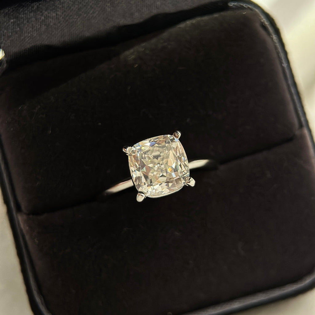 Tiffany True Engagement 18K Gold Ring