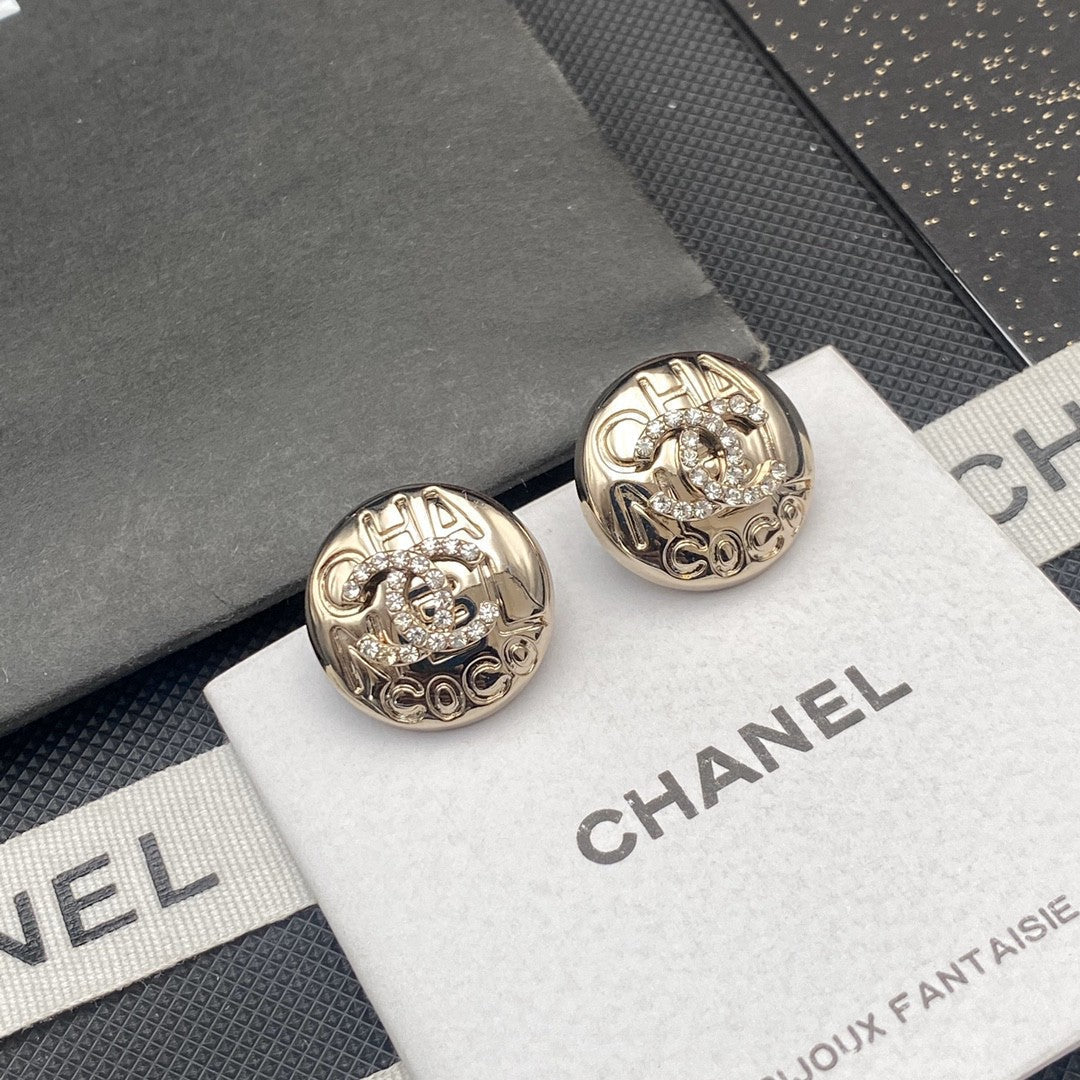 Chanel Circle Diamond 18K Gold Earrings