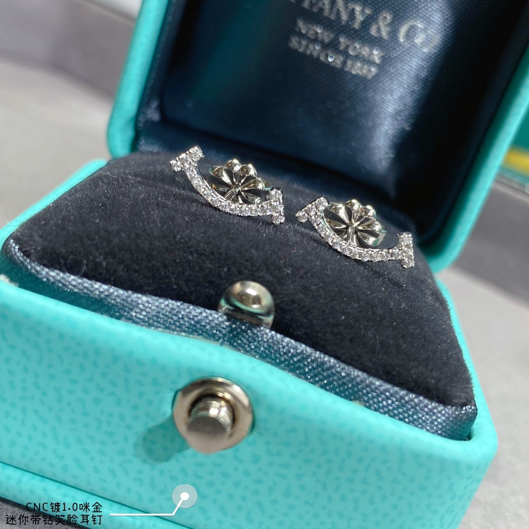 Tiffany Smile Diamonds 18K Gold Earrings
