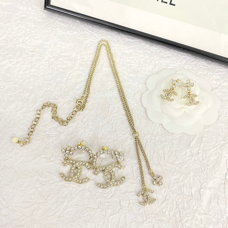 Chanel Diamond 18K Gold Earrings