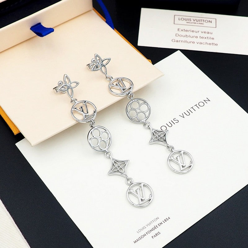 Louis Vuitton Lace Long 18K Gold Earrings
