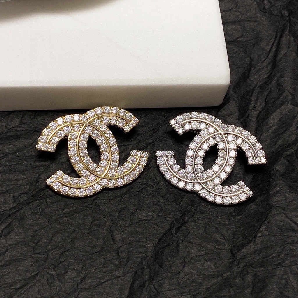 Chanel Diamonds Set Brooches 18K Gold Brooch