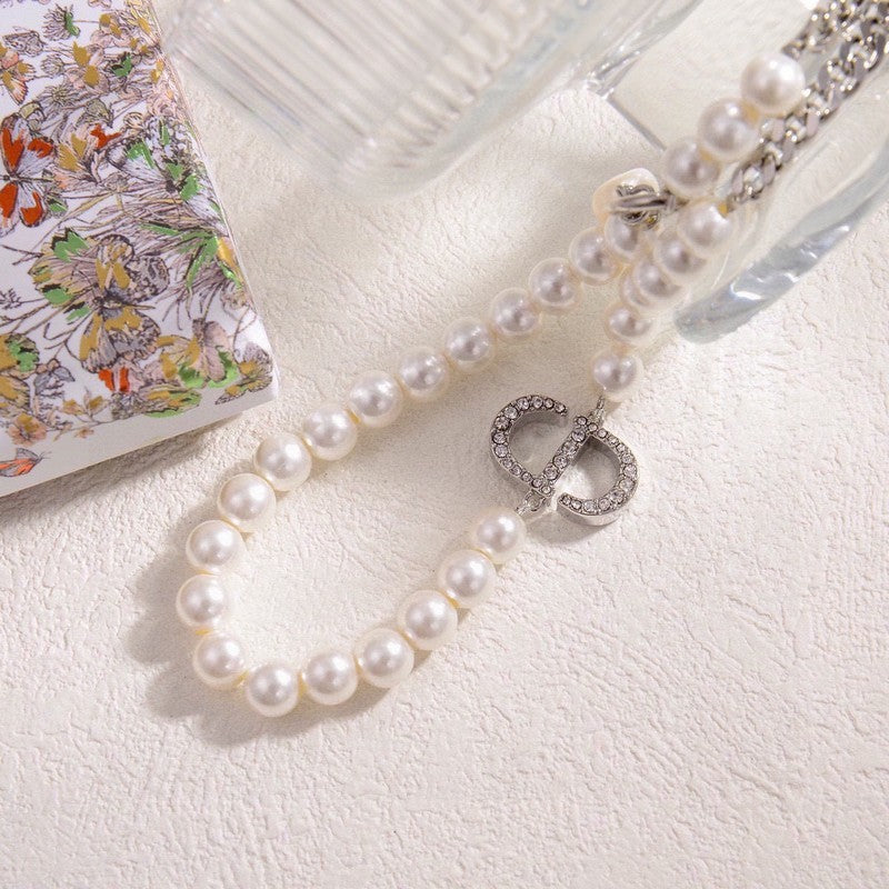 Dior 30 Montaigne Pearls 18K Gold Necklace