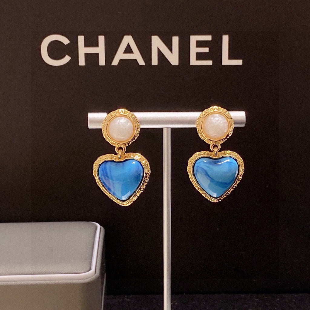 Chanel Blue Heart Pearl 18K Gold Earrings