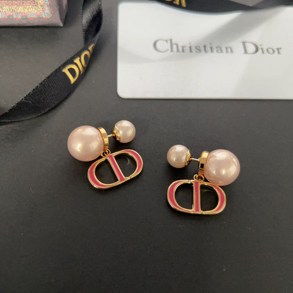 Dior 30 Montaigne Rani Pink Pearls 18K Gold Earrings