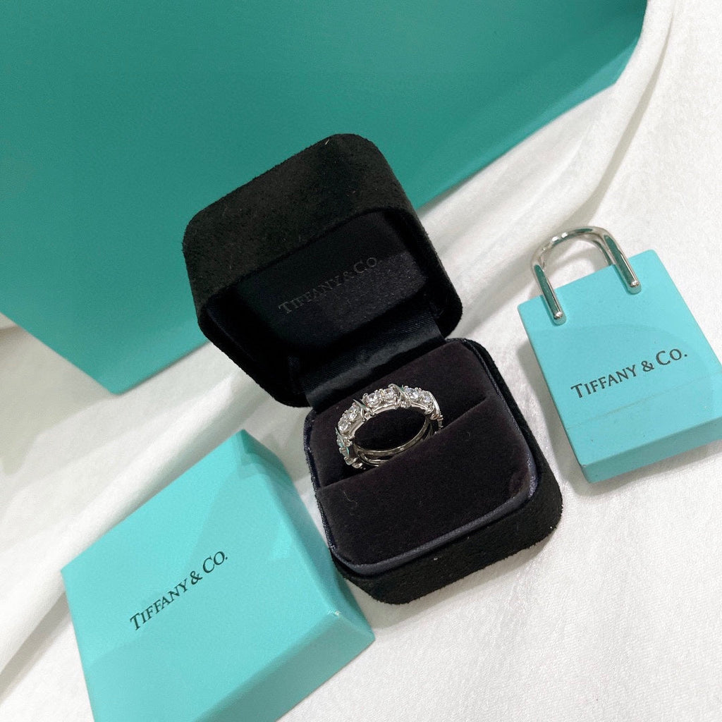Tiffany Schlumberger Eighteen Stone 18K Gold Ring