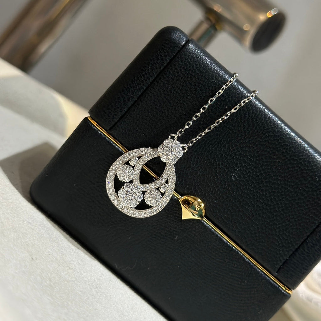 Snowflake 18K Gold Necklace