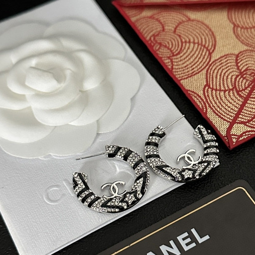 Chanel Black Diamonds 18K Gold Earrings