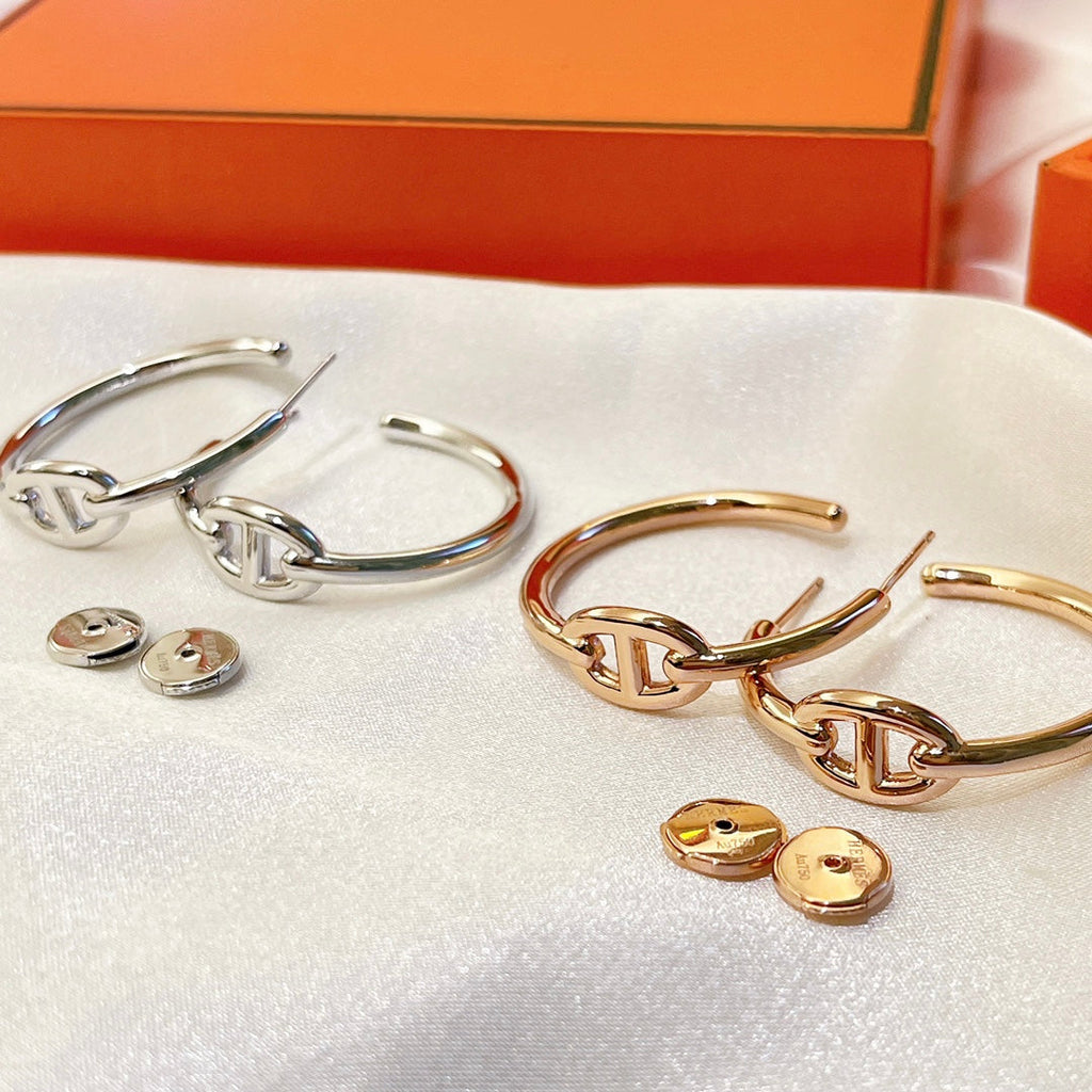 Hermes Chaine D'Ancre 18K Gold Earrings