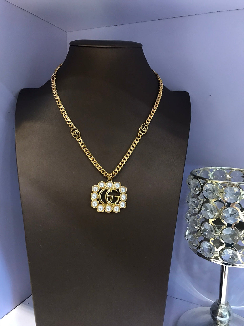 Gucci Double Pearl Double Gucci 18K Gold Necklace