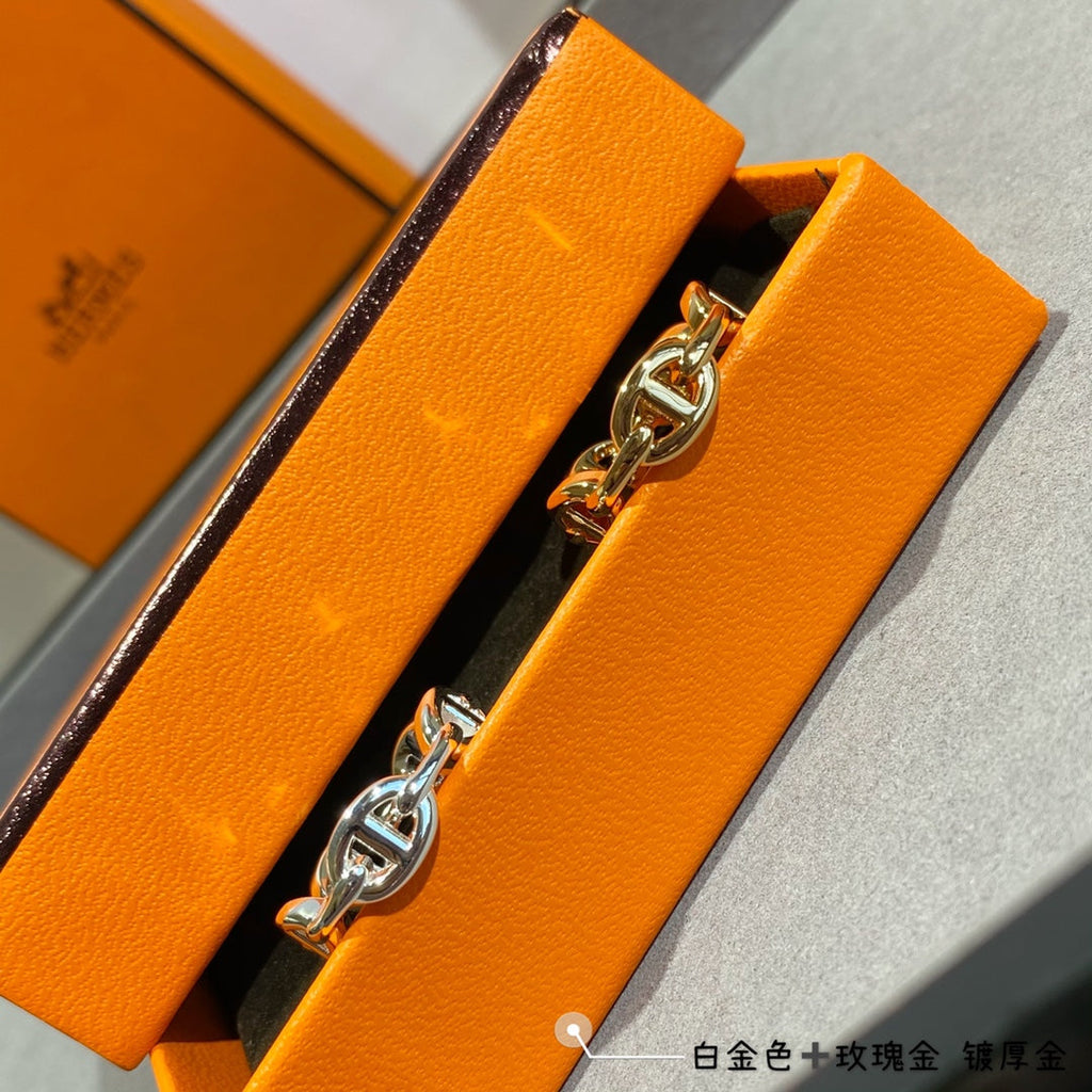 Hermes Chaine D'Ancre Enchainee 18K Gold Ring