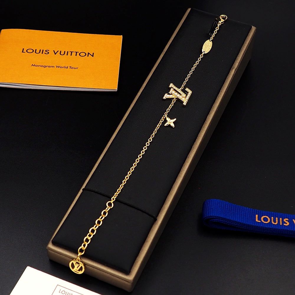 Louis Vuitton Iconic Pearls 18K Gold Bracelet