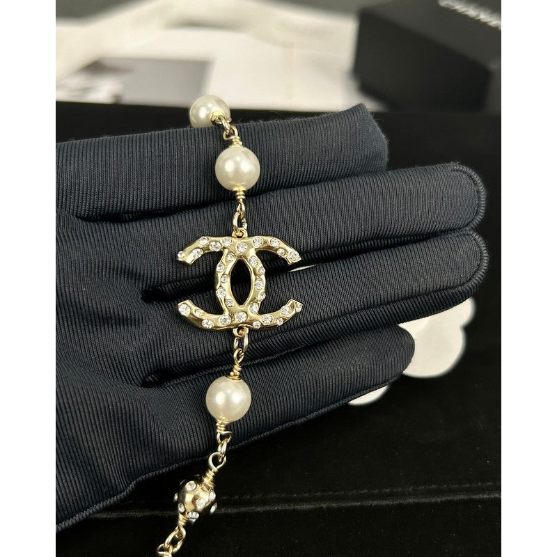 Chanel White Pearls 18K Gold Necklace