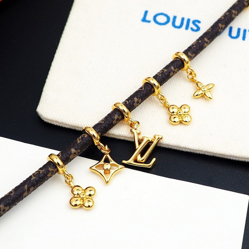 Louis Vuitton Blooming 18K Gold Bracelet