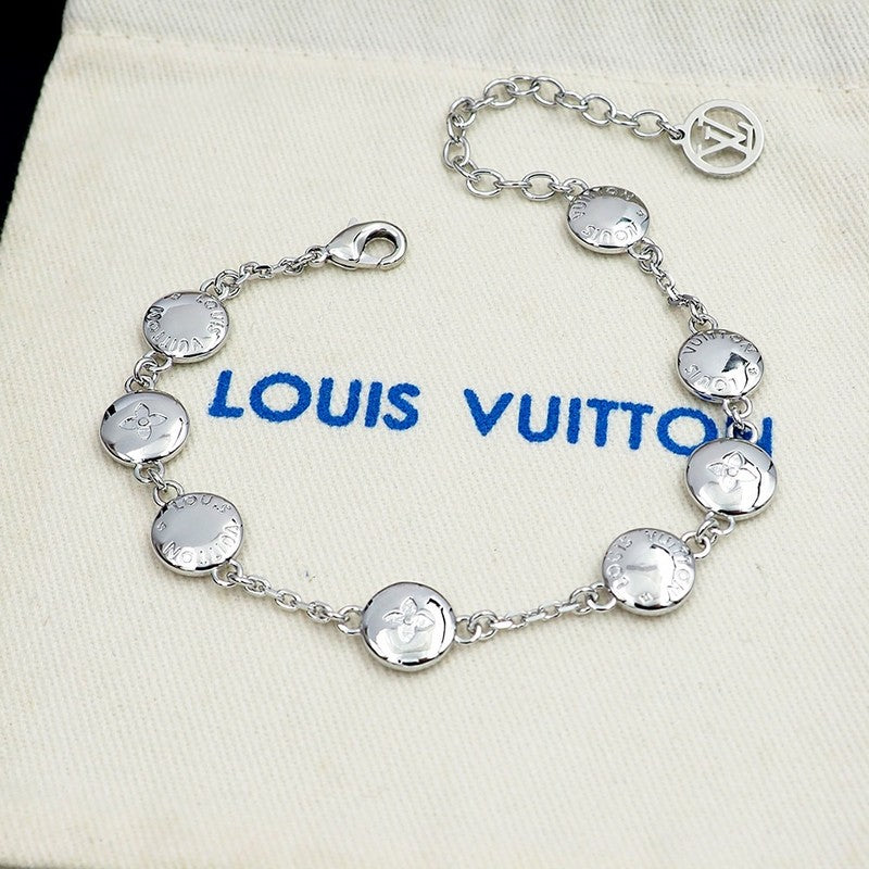Louis Vuitton Studs Sautoir 18K Gold Bracelet