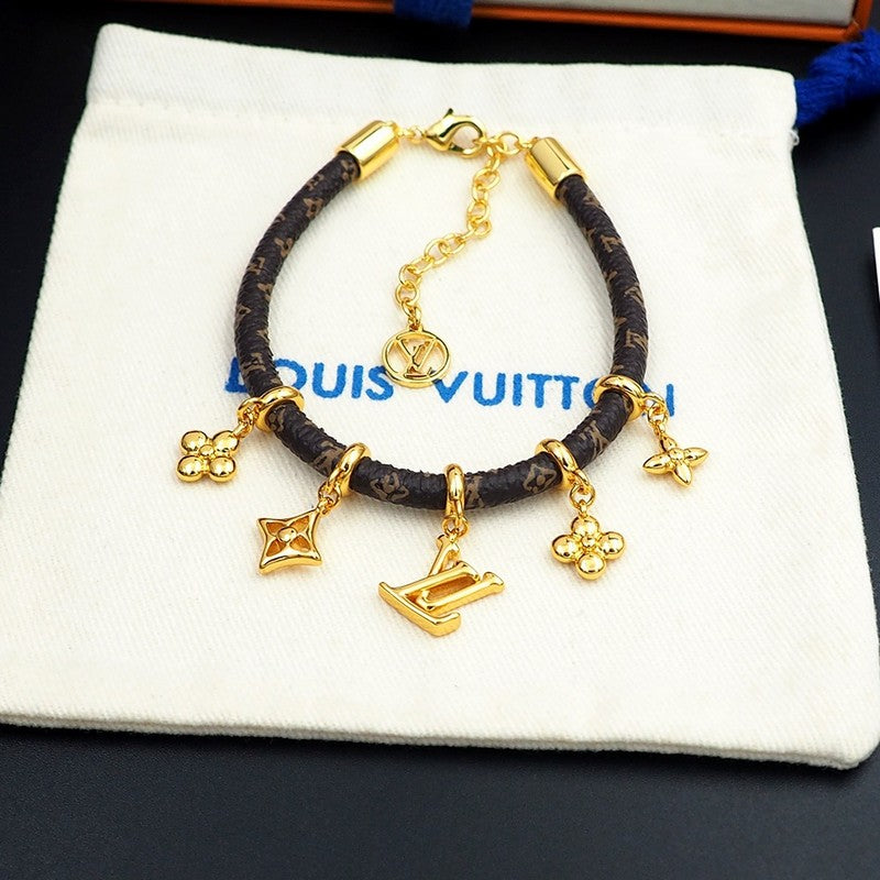 Louis Vuitton Blooming 18K Gold Bracelet