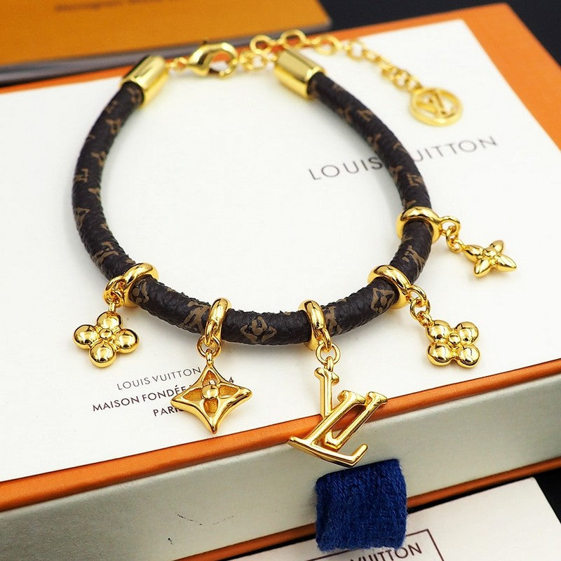 Louis Vuitton Blooming 18K Gold Bracelet