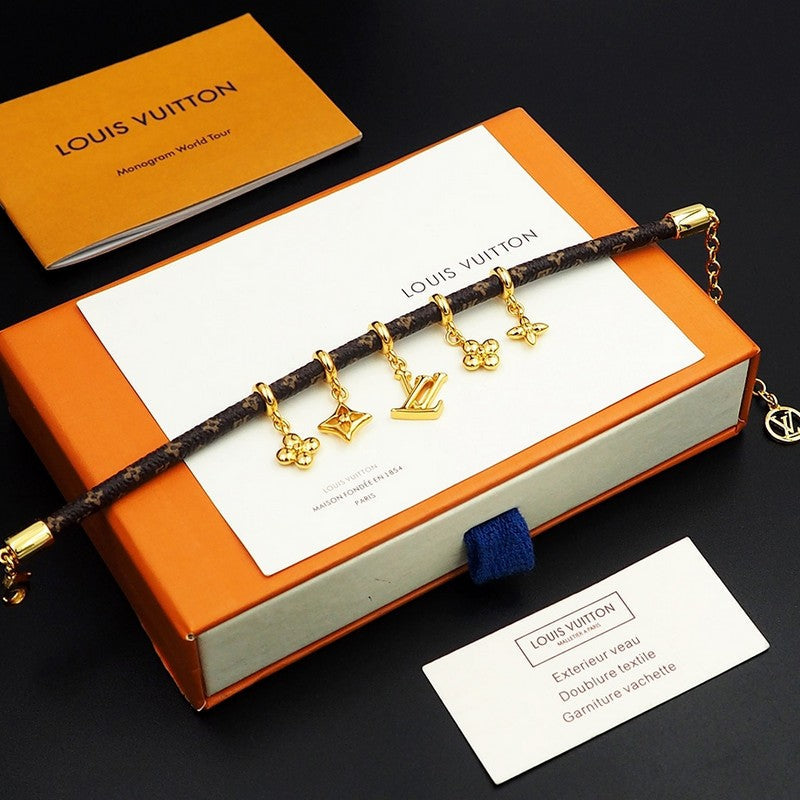 Louis Vuitton Blooming 18K Gold Bracelet