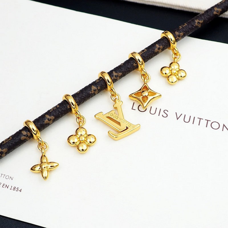 Louis Vuitton Blooming 18K Gold Bracelet