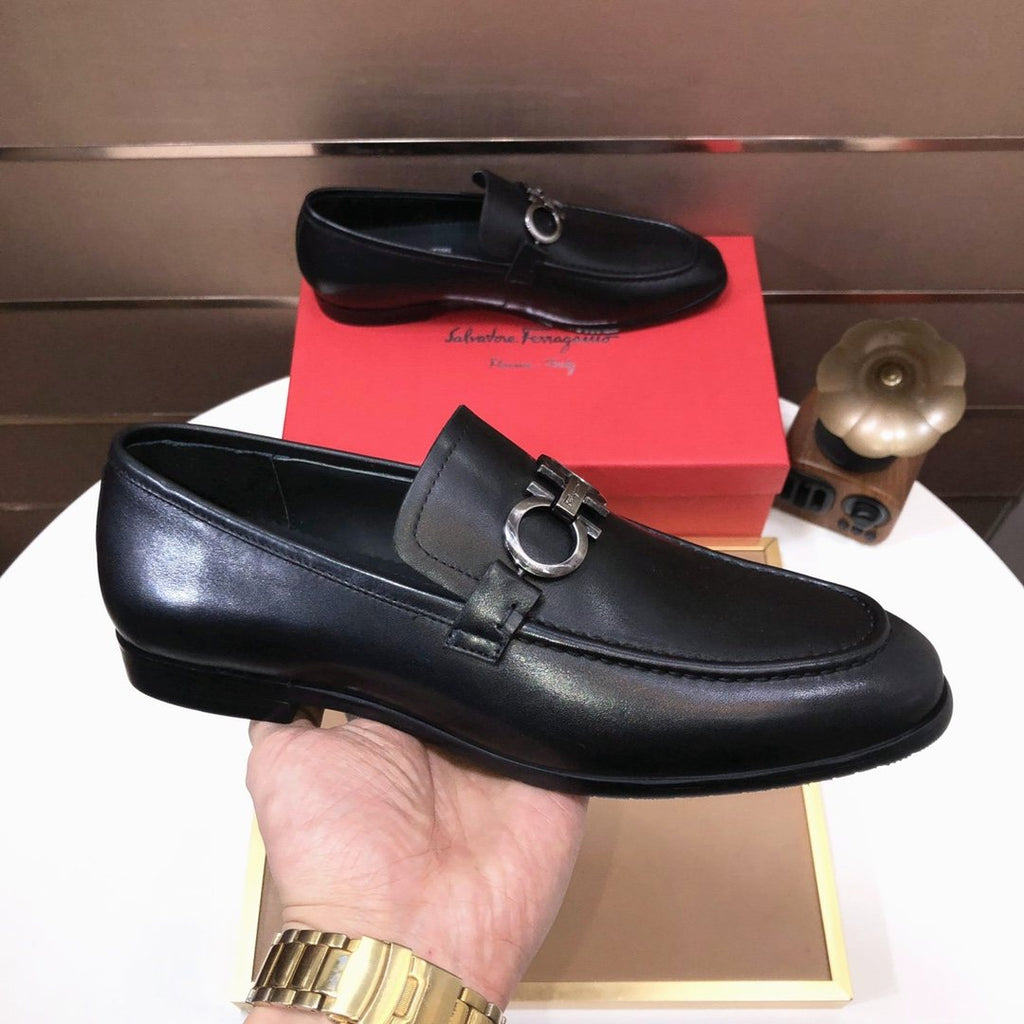 Ferragamo Black Ring-Hardware Loafers — front