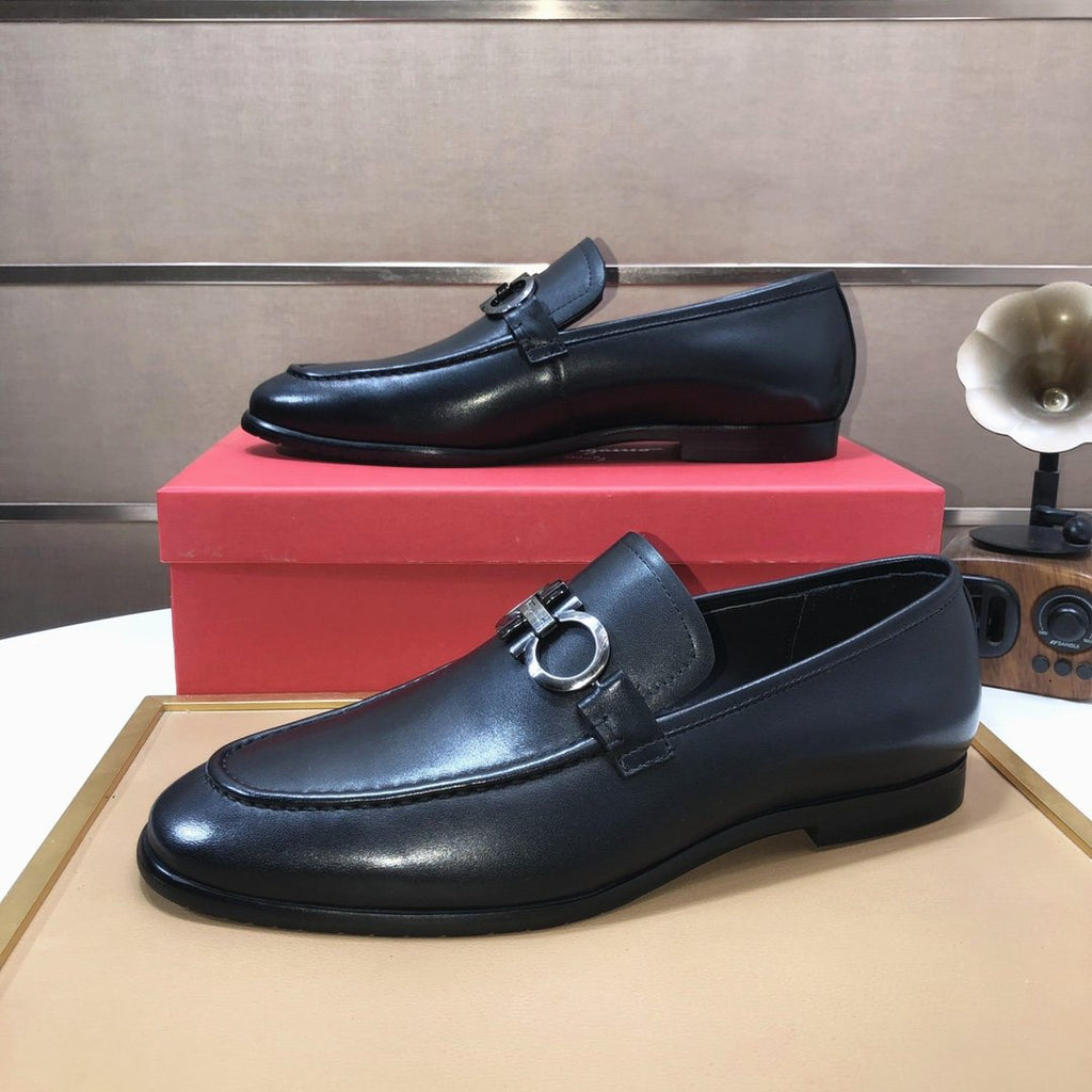 Ferragamo Black Ring-Hardware Loafers — side