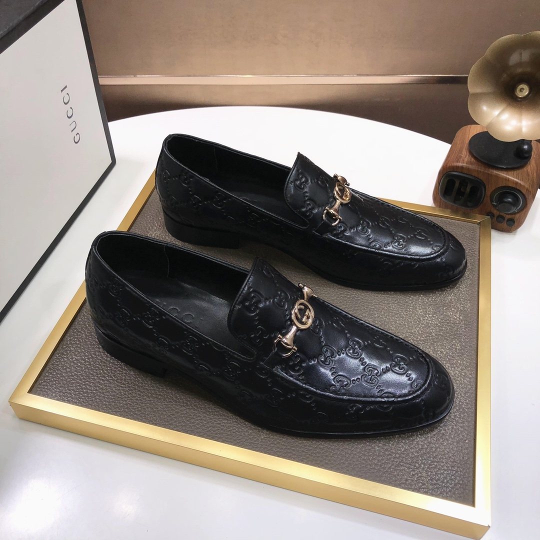 GUCCI Black Embossed Horsebit Loafers — hero