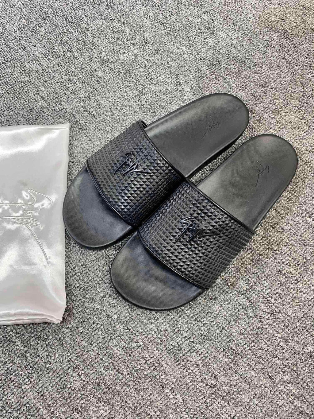 Giuseppe Zanotti Black Textured Slide Sandals — hero