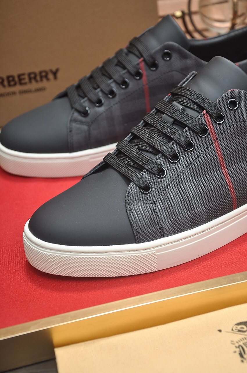 Burberry Charcoal Plaid Low-Top Sneakers — detail
