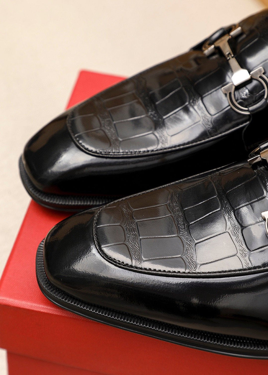 Ferragamo Black Textured Bit Loafers — detail